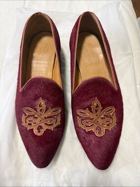 Lucchese Women's Burgundy Pointed Slip-On Flats with Leather Embroidered Motif